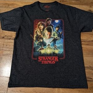 Stranger Things T-shirt 👕 Sz Large